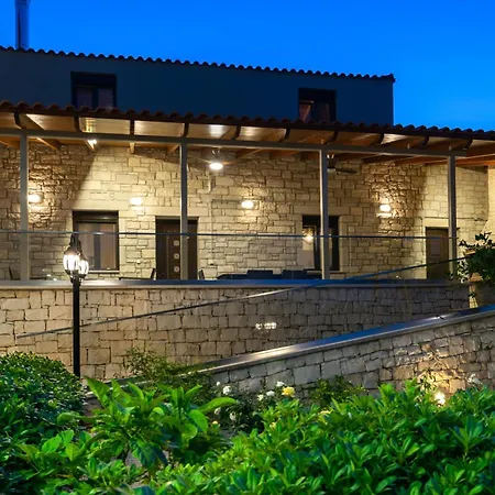 Villa Kipo Paradiso Stone *