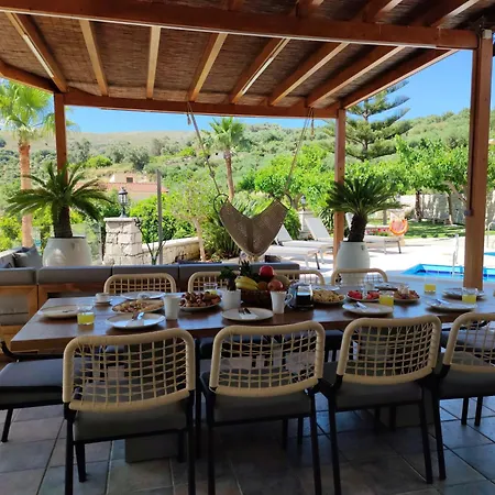 Villa Kipo Paradiso Stone Kirianna